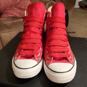 Converse Red High-Tops